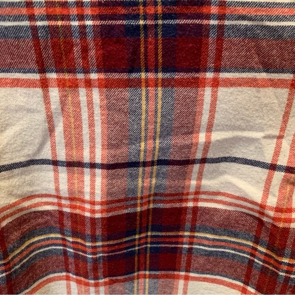 GAP Plus Size Red Button Front Long Sleeve Flannel Top - Picture 5 of 10